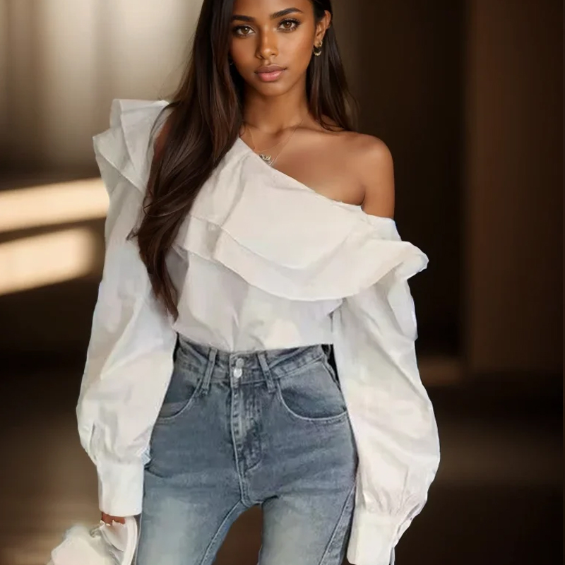 Wrap Blouse Chiffon - قميص أبيض عتيق مكشكش مكشوف الأكتاف