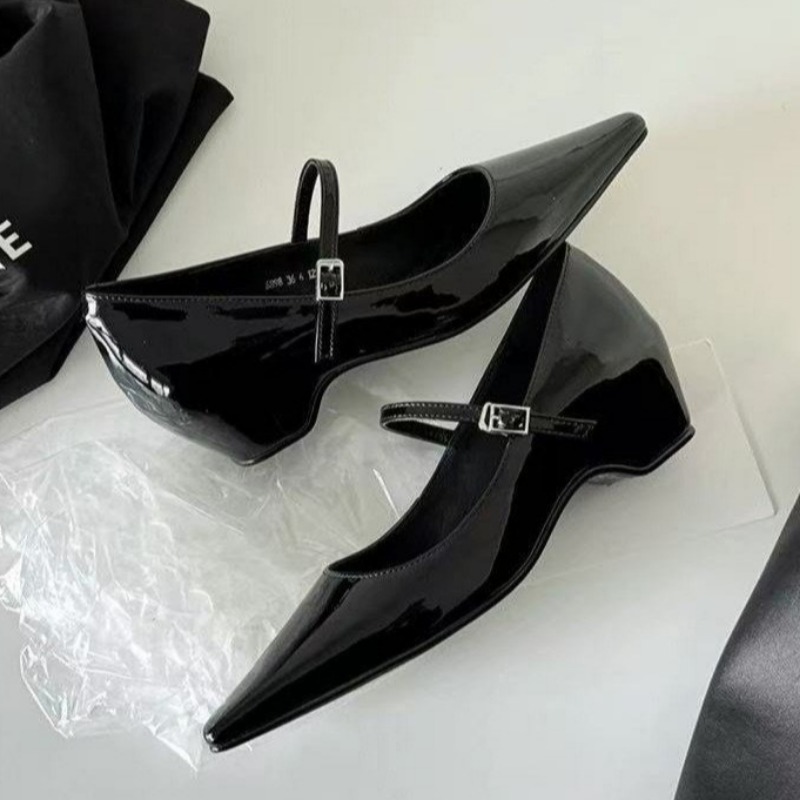 أحذية نسائية أنيقة جديدة لعام  - مراجعة Women'S Fashion Sandals وسعره