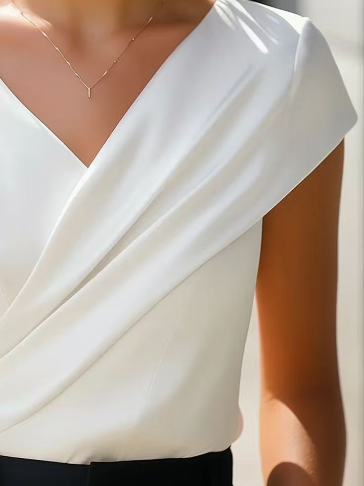 بلوزة نسائية صيفية بيضاء سادة  - مراجعة Wrap Blouse Chiffon وسعره